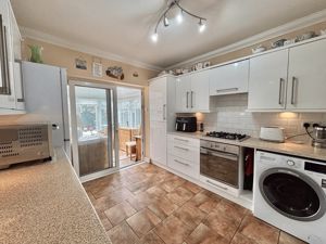 Kitchen - click for photo gallery